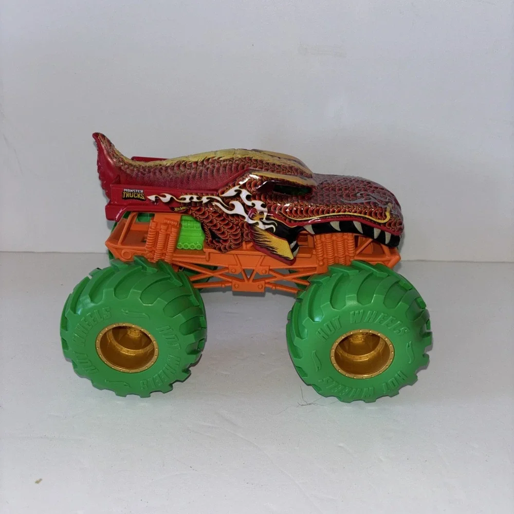 MEGA-WREX Dragon MONSTER TRUCK RARE Red With Green Tires 2020 Hot Wheels